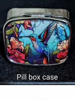 Hummingbird Theme Sparkling Pill Box Case